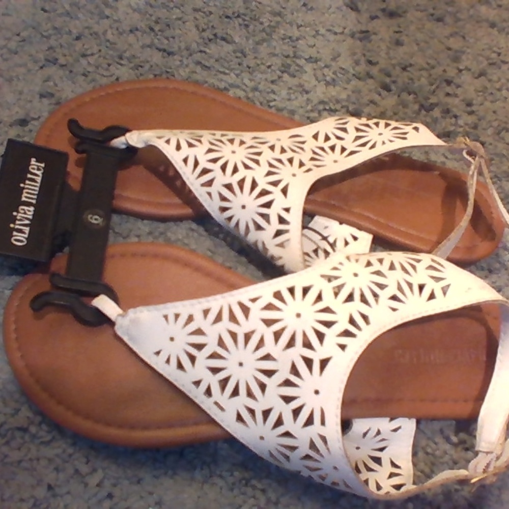 Olivia Miller size 6 sandals for girls or women